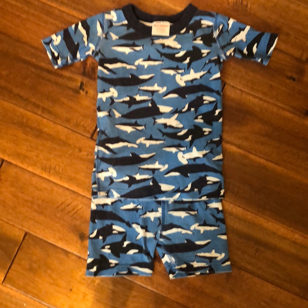 Hanna andersson shake and whale short johns